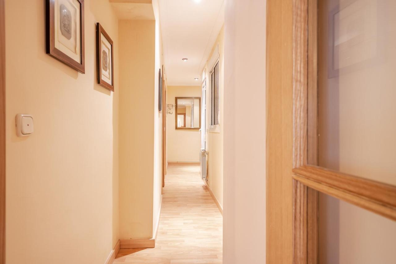 Expoholidays - Centrico Piso Parking Incluido Calle Alvaro Bazan Apartment